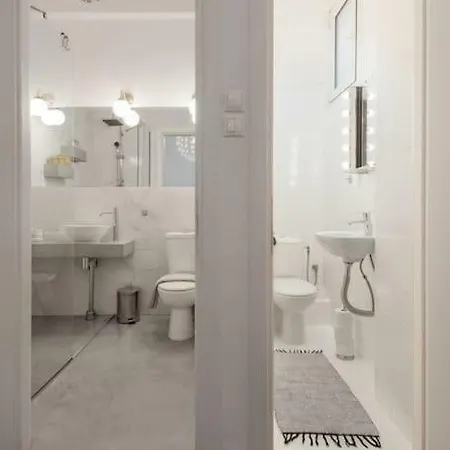 Market- Upper Aristotelous Sq Luxury アパート テッサロニキ