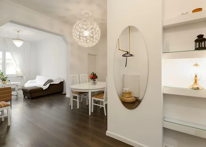 Market- Upper Aristotelous Sq Luxury Appartement